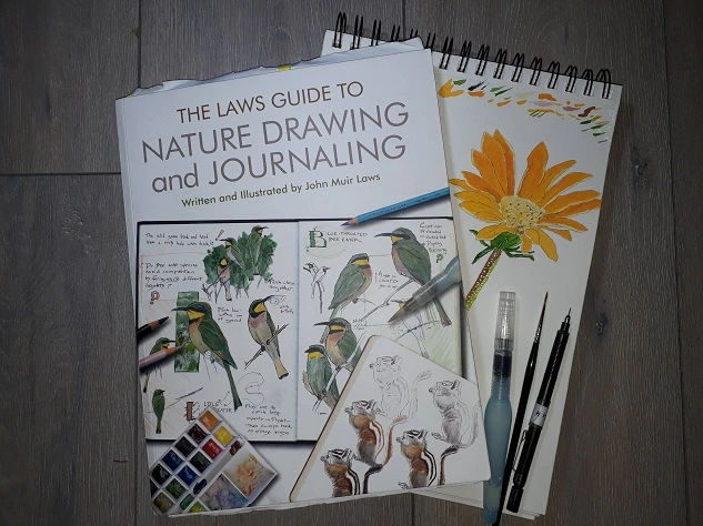 Couverture du livre "The Laws Guide to Nature Drawing and Journaling"